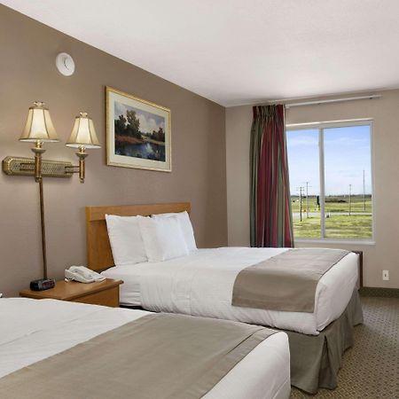 Baymont By Wyndham Jacksonville Exterior photo